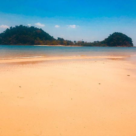 Reggae Island Private Island Koh Phayam Exterior photo