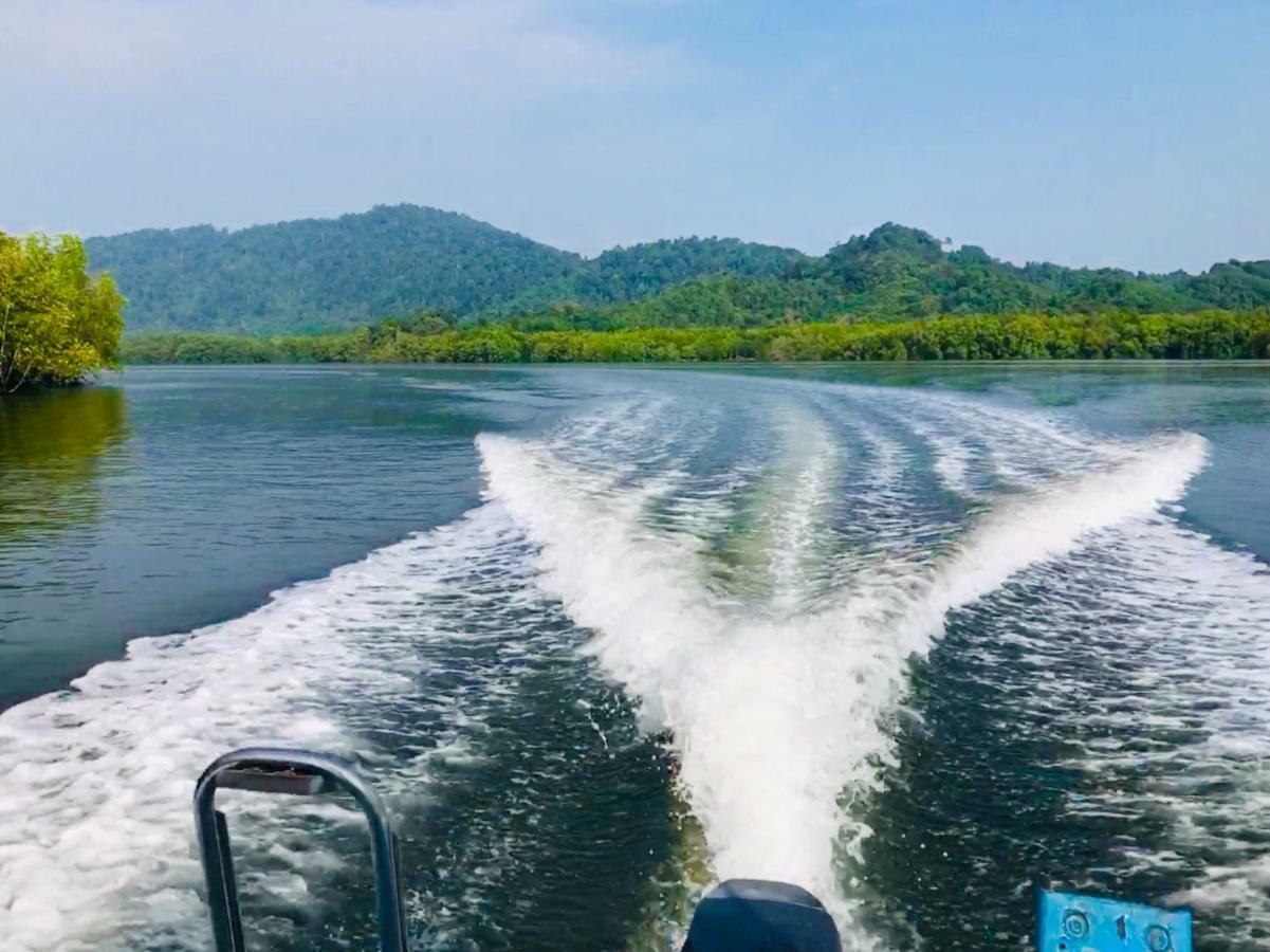 Reggae Island Private Island Koh Phayam Exterior photo