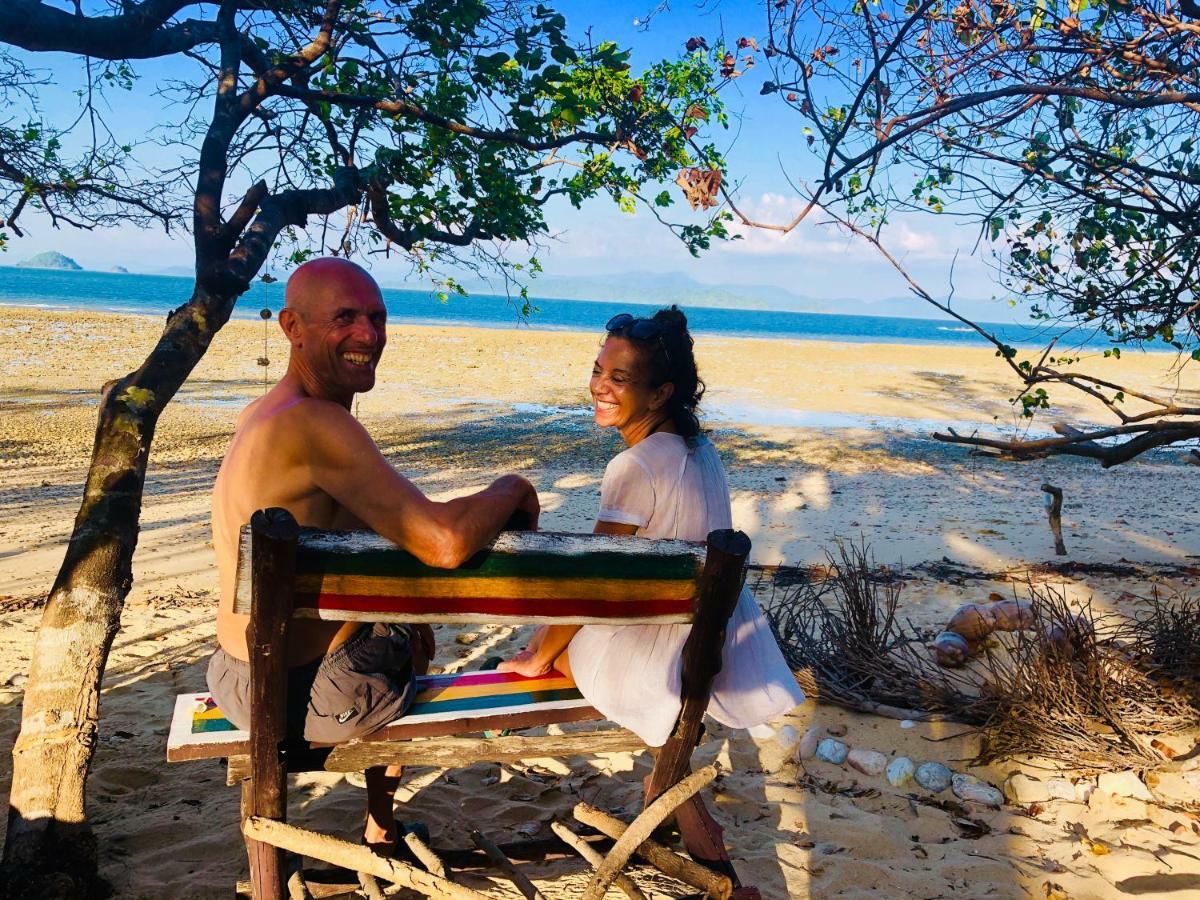 Reggae Island Private Island Koh Phayam Exterior photo