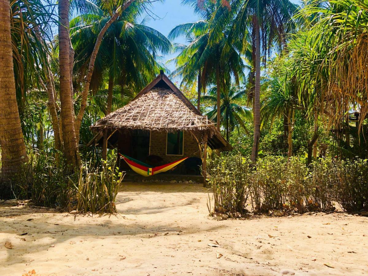 Reggae Island Private Island Koh Phayam Exterior photo