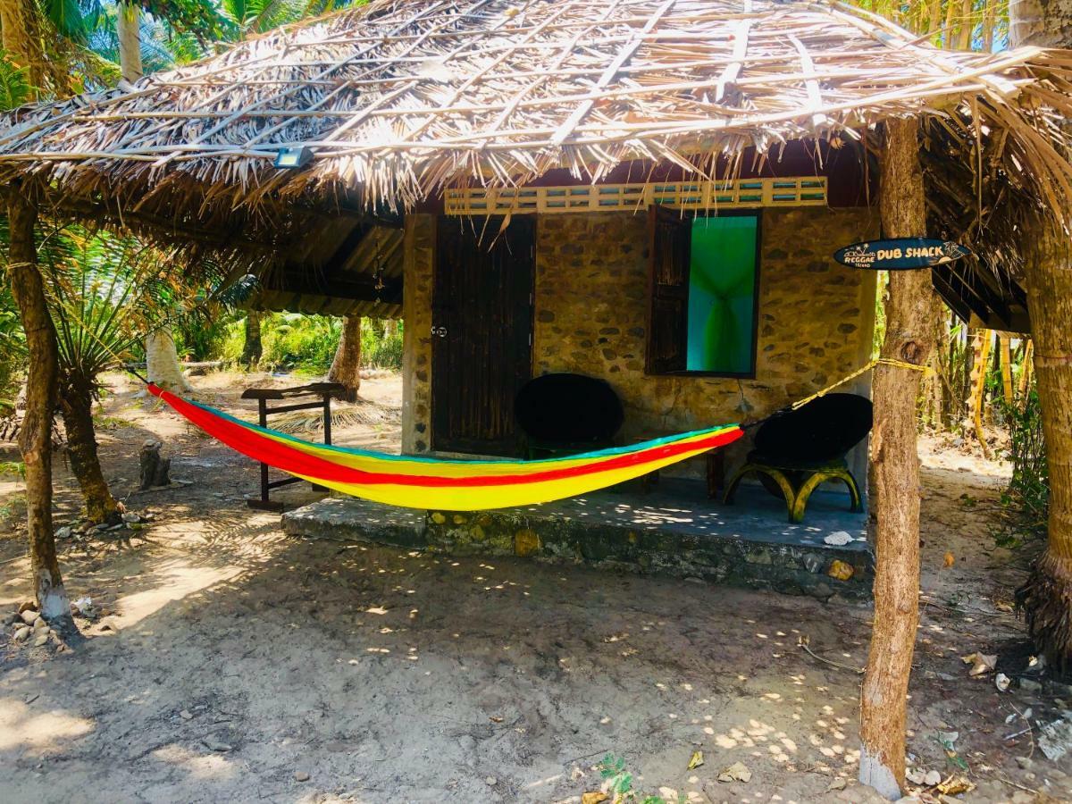 Reggae Island Private Island Koh Phayam Exterior photo