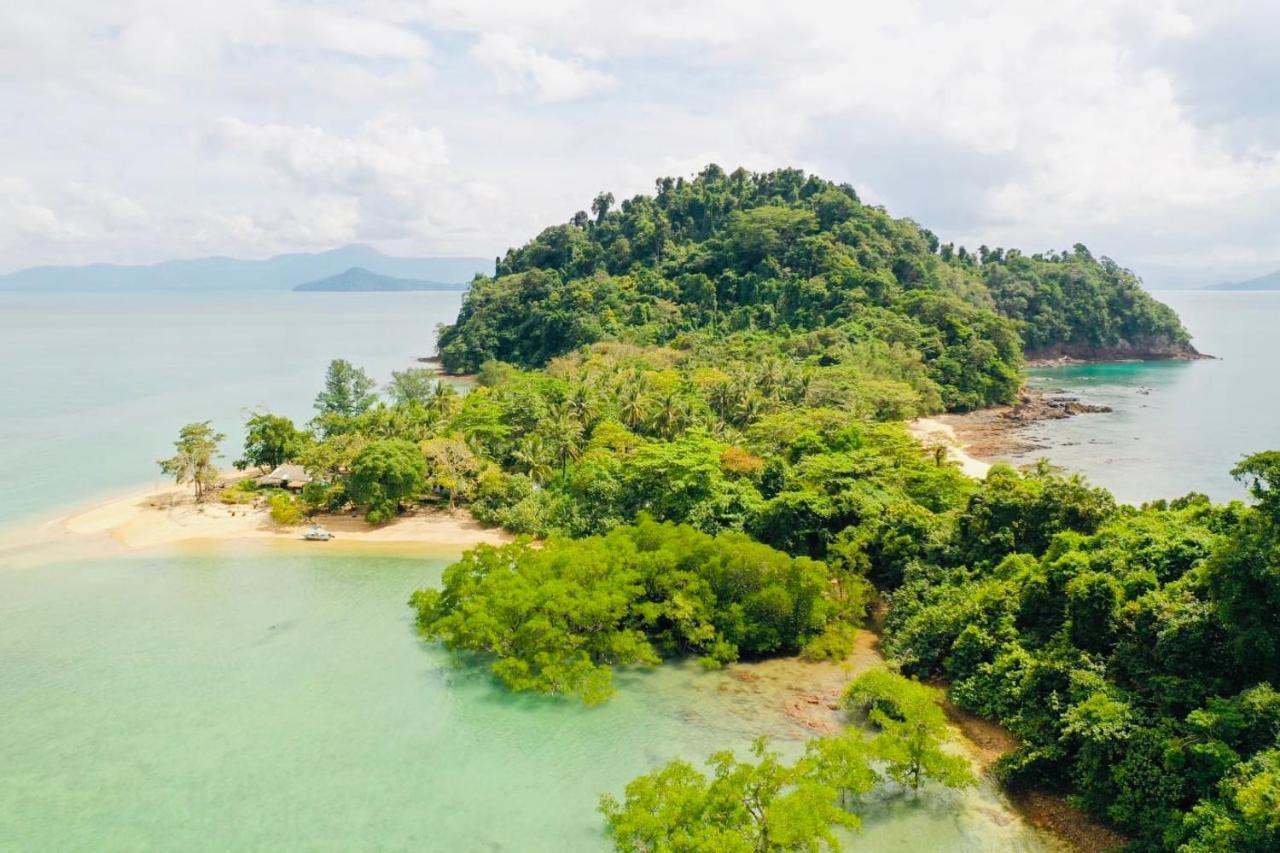 Reggae Island Private Island Koh Phayam Exterior photo